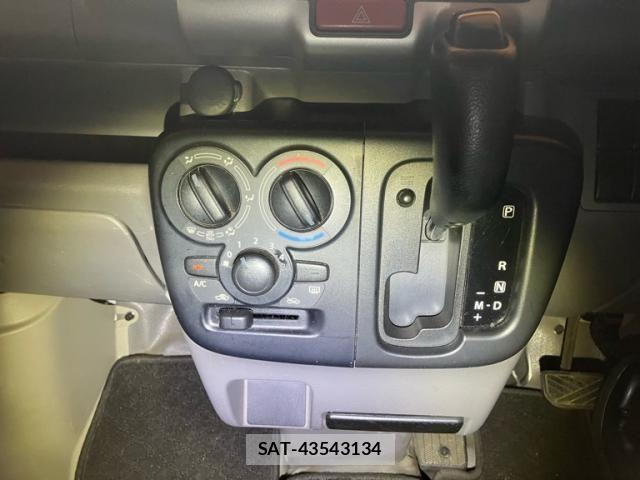 Nissan CLIPPER 2016-05 7251806-19