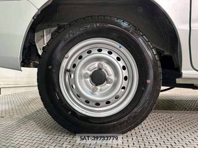 Nissan CLIPPER 2017-10 7272604-24