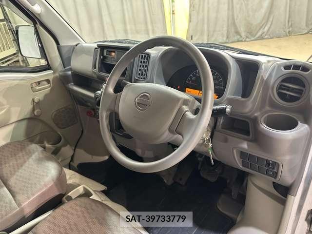 Nissan CLIPPER 2017-10 7272604-8