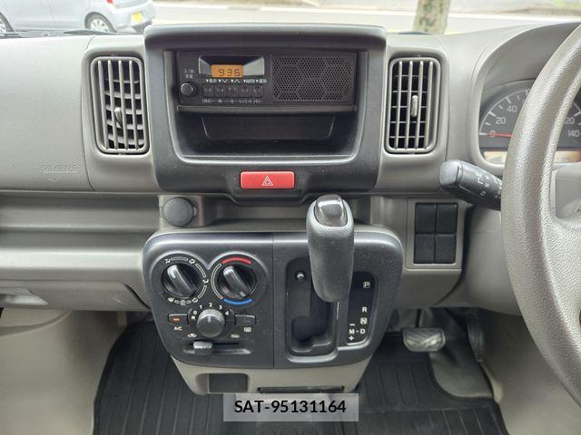 Nissan CLIPPER 2017-09 7329082-13