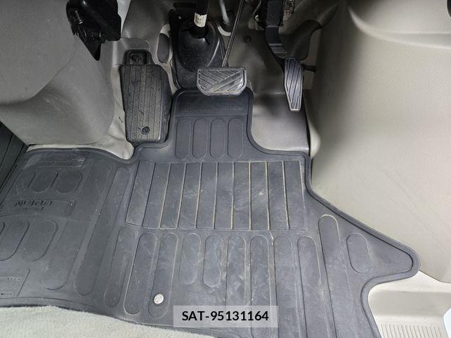 Nissan CLIPPER 2017-09 7329082-14