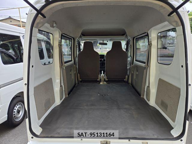 Nissan CLIPPER 2017-09 7329082-7