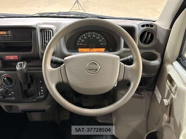 Nissan CLIPPER 2018-06 7329084-9
