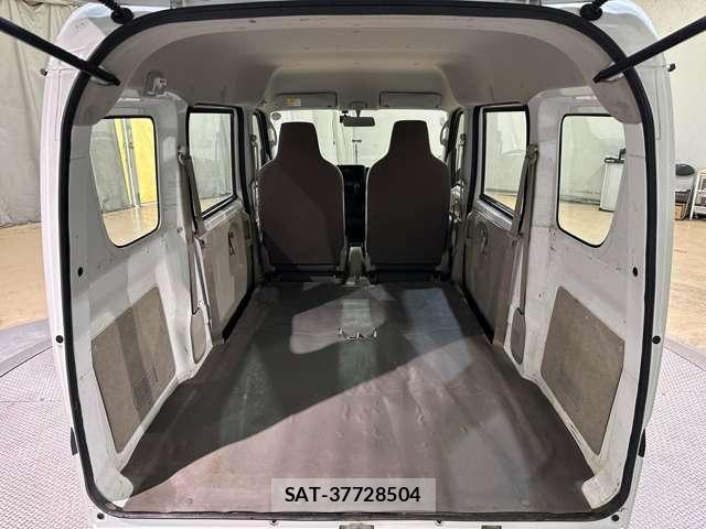 Nissan CLIPPER 2018-06 7329084-16