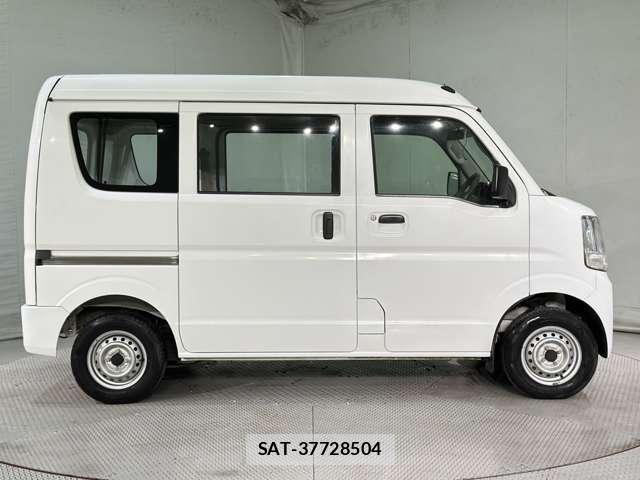 Nissan CLIPPER 2018-06 7329084-3