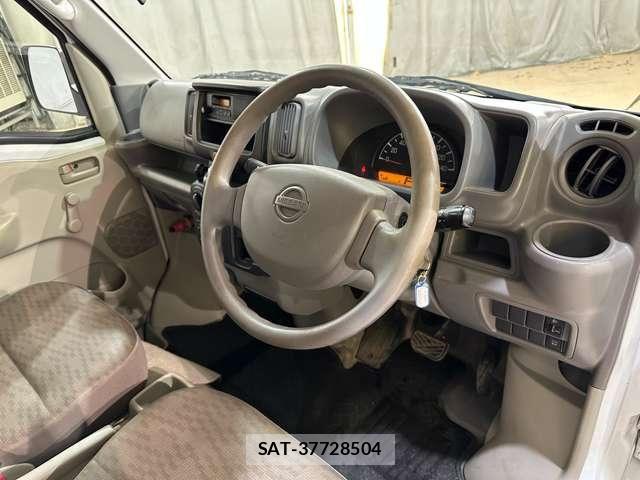 Nissan CLIPPER 2018-06 7329084-8