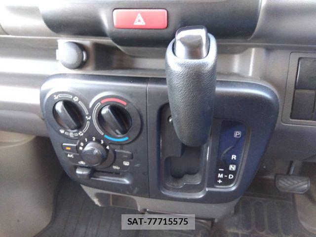 Nissan CLIPPER 2018-05 7359172-10