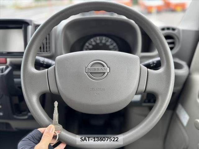 Nissan CLIPPER 2016-03 7359162-2