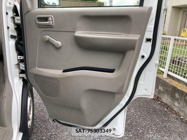 Nissan CLIPPER 2014-06 7393384-26