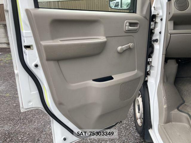 Nissan CLIPPER 2014-06 7393384-28