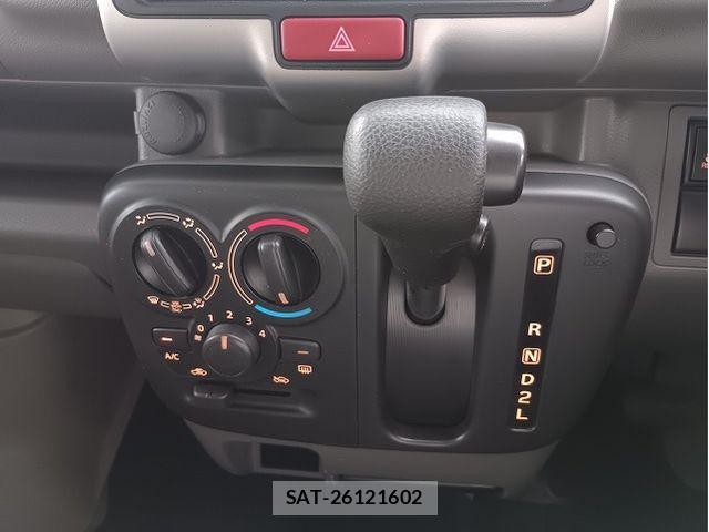 Nissan CLIPPER 2018-10 7456532-19