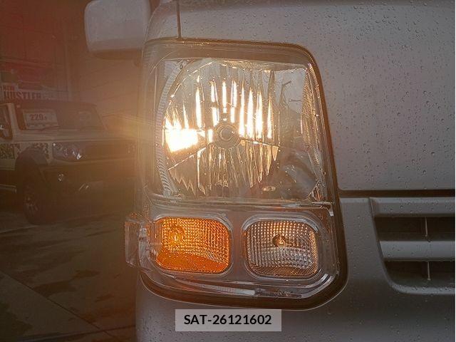 Nissan CLIPPER 2018-10 7456532-24
