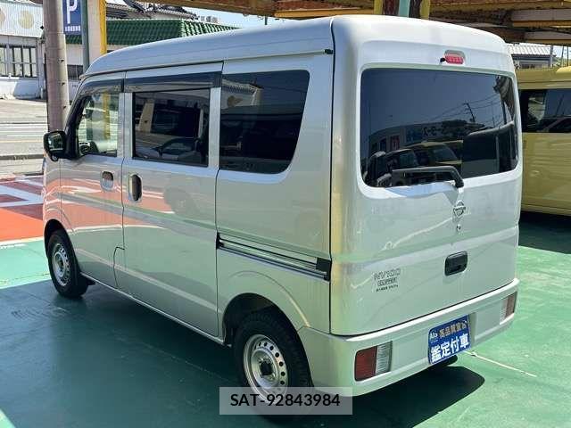Nissan CLIPPER 2022-07 7456528-3