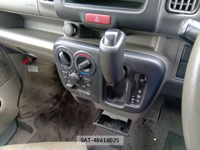 Nissan CLIPPER 2018-05 7618966-9