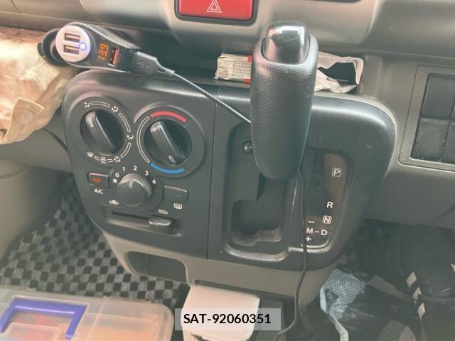 Nissan CLIPPER 2018-09 7618972-21
