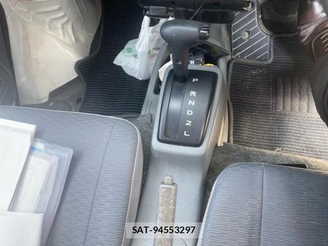 Nissan CLIPPER 2014-03 8100983-11
