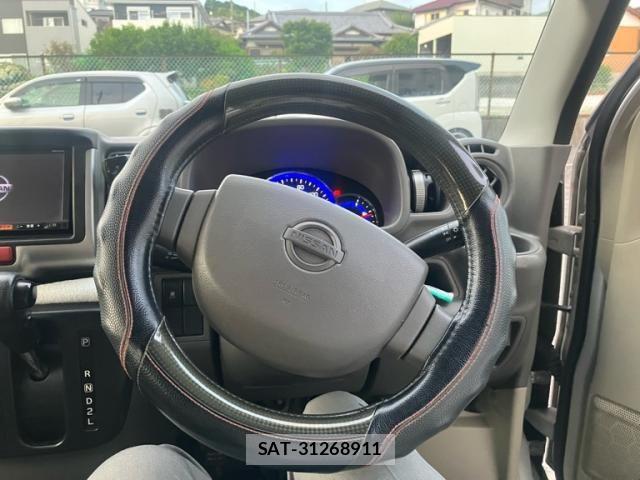 Nissan CLIPPER 2015-08 8100982-16