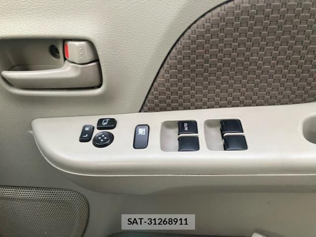 Nissan CLIPPER 2015-08 8100982-17