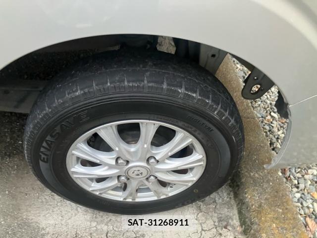 Nissan CLIPPER 2015-08 8100982-7