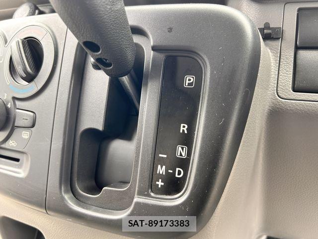 Nissan CLIPPER 2018-04 8100978-7