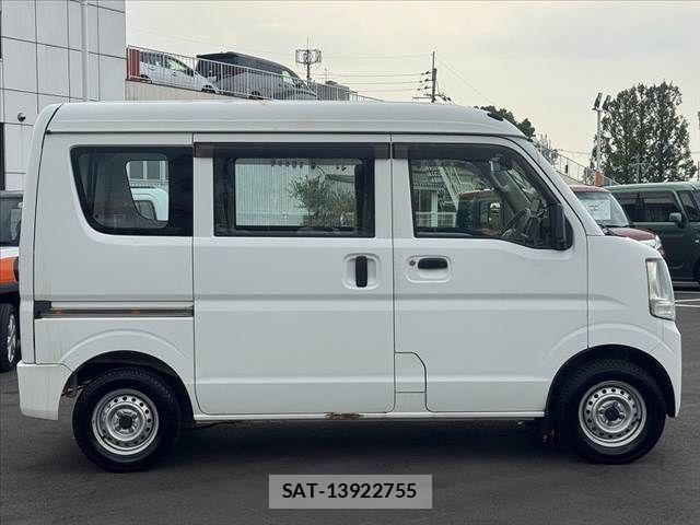 Nissan CLIPPER 2016-07 8131727-11