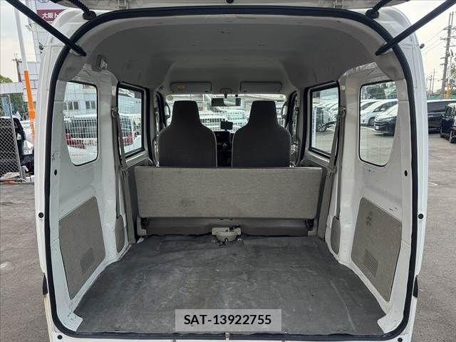 Nissan CLIPPER 2016-07 8131727-19