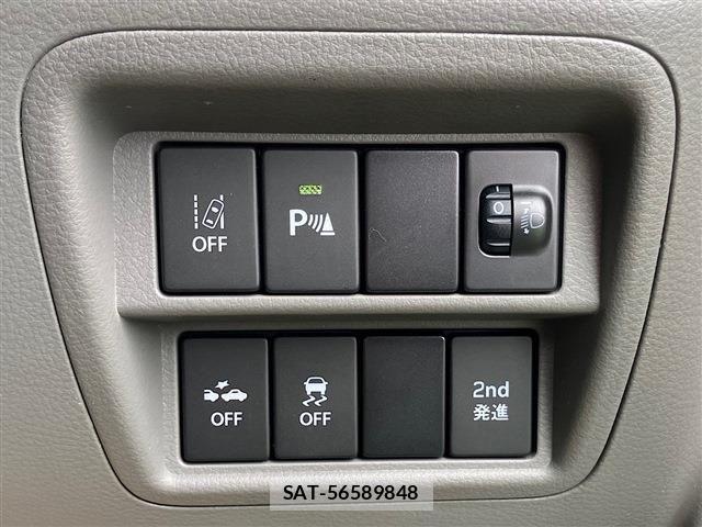 Nissan CLIPPER 2021-06 8131723-4
