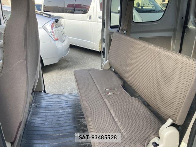 Nissan CLIPPER 2016-02 8316159-11
