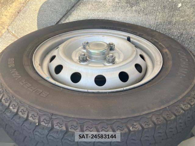 Nissan CLIPPER 2012-08 8337243-9