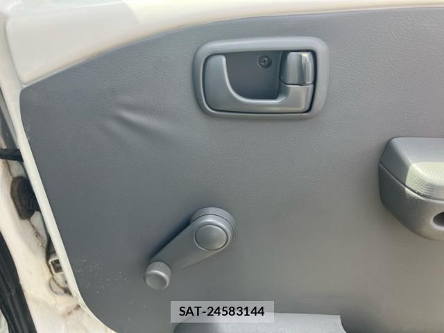 Nissan CLIPPER 2012-08 8337243-18