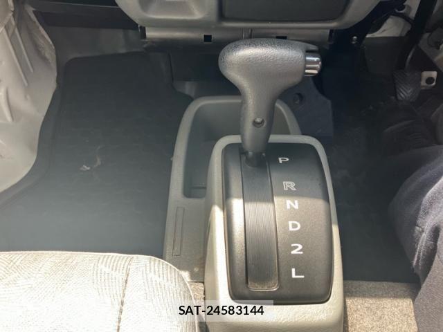 Nissan CLIPPER 2012-08 8337243-24