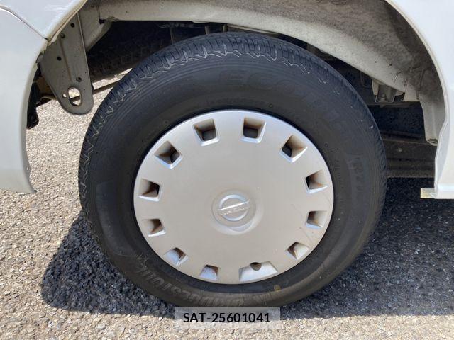Nissan CLIPPER 2016-06 8355277-11