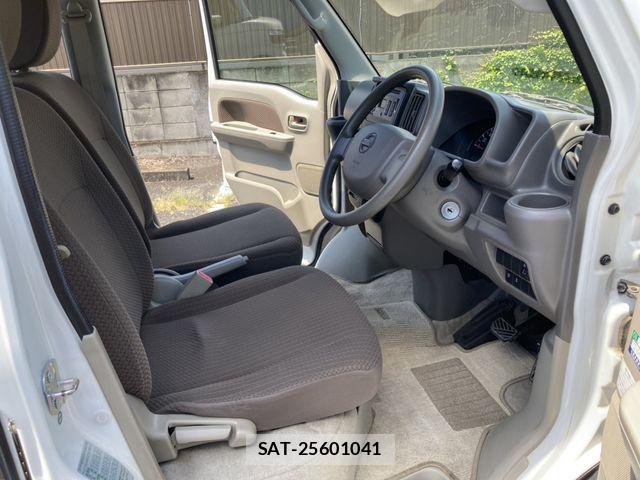 Nissan CLIPPER 2016-06 8355277-13