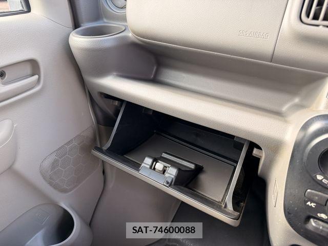Nissan CLIPPER 2020-02 8367906-24