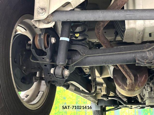 Nissan CLIPPER 2020-07 8367910-19