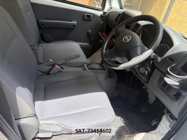Nissan CLIPPER 2013-11 8367912-9
