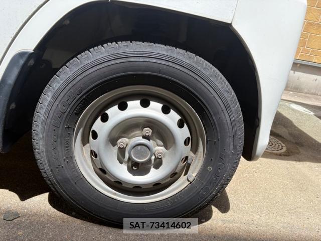 Nissan CLIPPER 2013-11 8367912-4