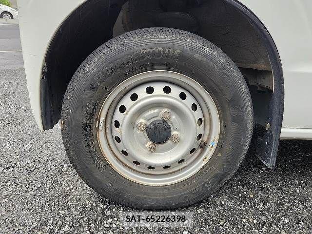Nissan CLIPPER 2016-06 8414139-27