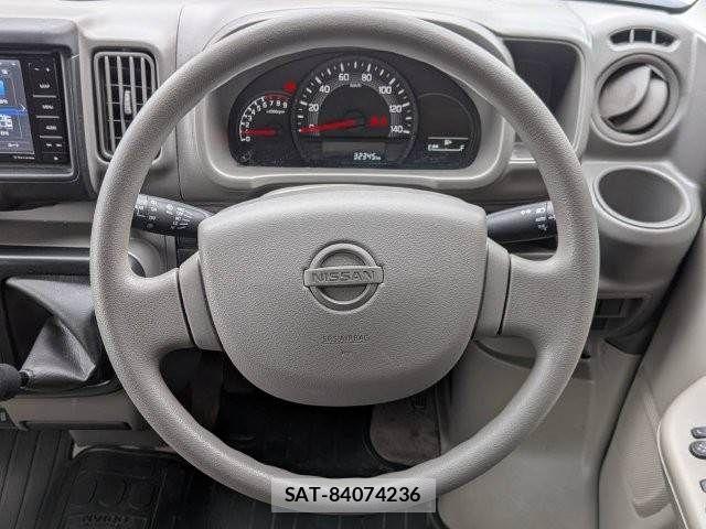 Nissan CLIPPER 2022-10 8414133-11