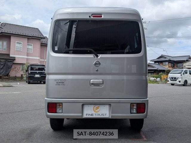 Nissan CLIPPER 2022-10 8414133-18