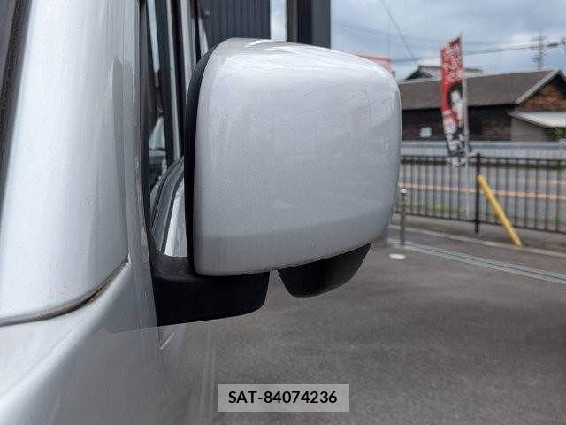 Nissan CLIPPER 2022-10 8414133-23