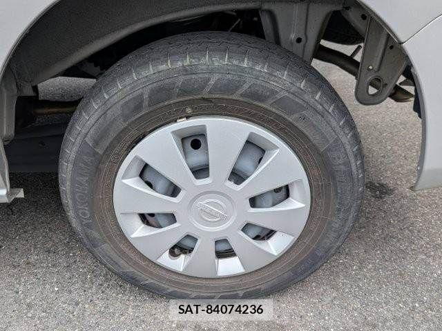 Nissan CLIPPER 2022-10 8414133-25