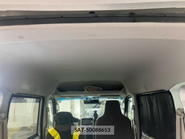 Nissan CLIPPER 2016-11 8414143-9