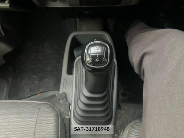 Nissan CLIPPER 2013-01 8438658-13