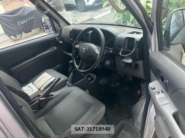 Nissan CLIPPER 2013-01 8438658-3