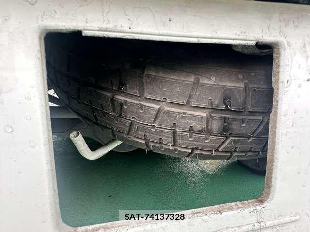 Nissan CLIPPER 2026-06 8438023-12