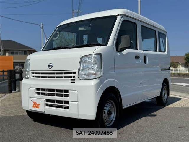Nissan CLIPPER 2017-06 8563058-9