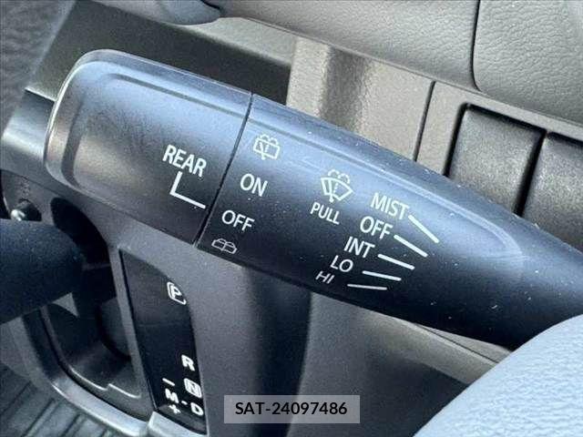 Nissan CLIPPER 2017-06 8563058-22