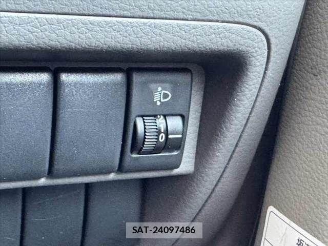 Nissan CLIPPER 2017-06 8563058-25