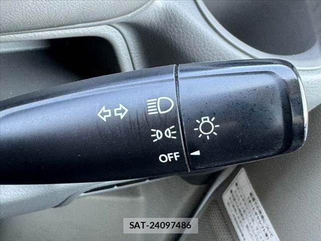 Nissan CLIPPER 2017-06 8563058-4